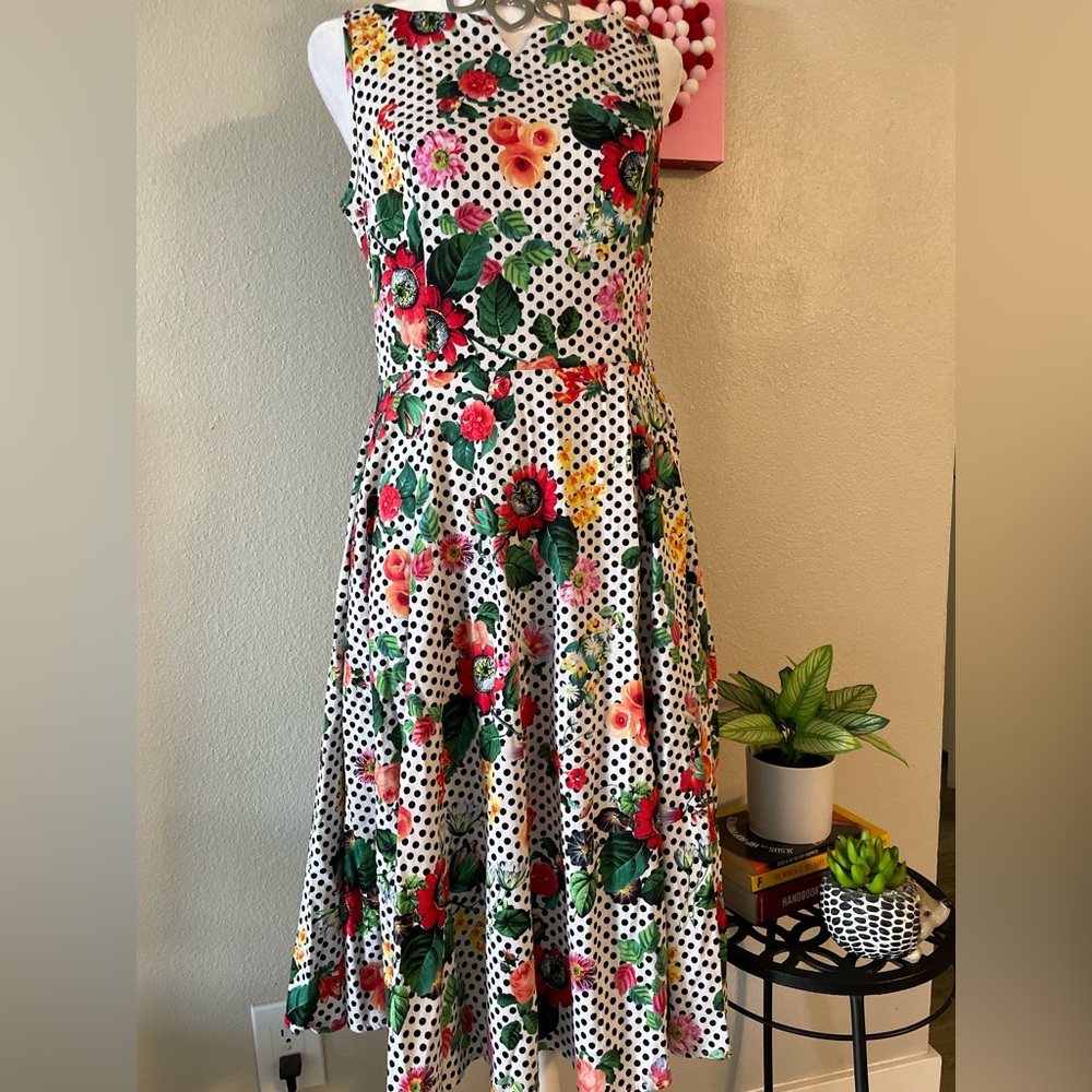 Heats And Roses Women’s Long Pin Up Style Sleeveless Dress With Flowers -SZ 8